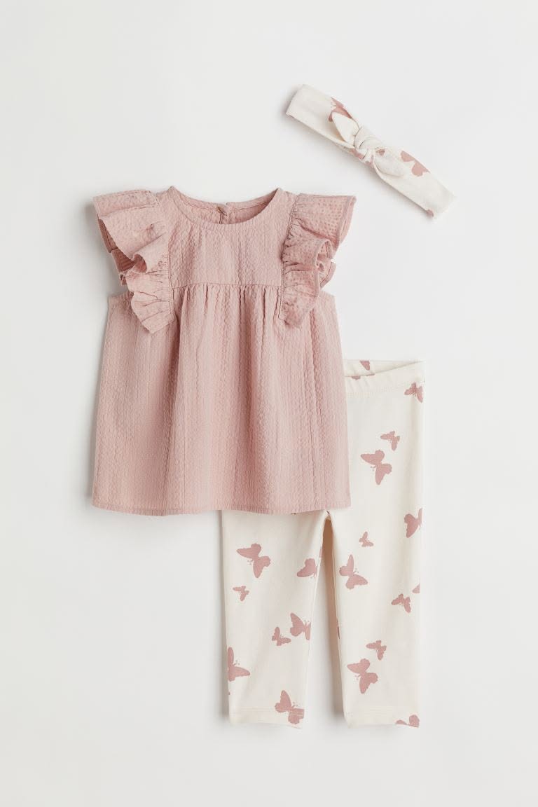 Ensemble pour bébé de marque H& — Bébé Fille enfant Chiccou